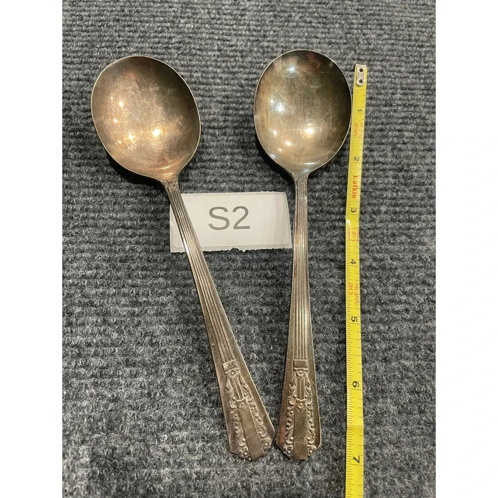 Vintage Wm A Rogers Oneida Capri Silverplate Round Soup Spoons Set of 2 S2